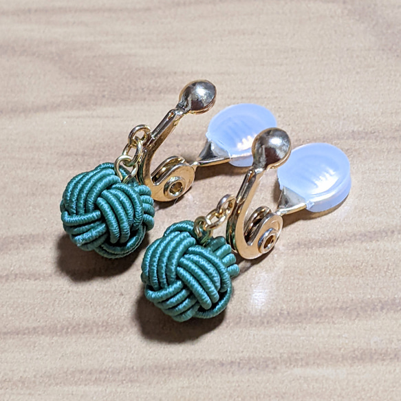 水引玉結び イヤリング/ピアス 常盤色 イヤリング 水引玉結び イヤリング/ピアス 常盤色 イヤリング