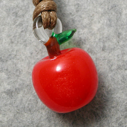 ミニリンゴ とんぼ玉 ガラス ネックレス No2269 1枚目の画像