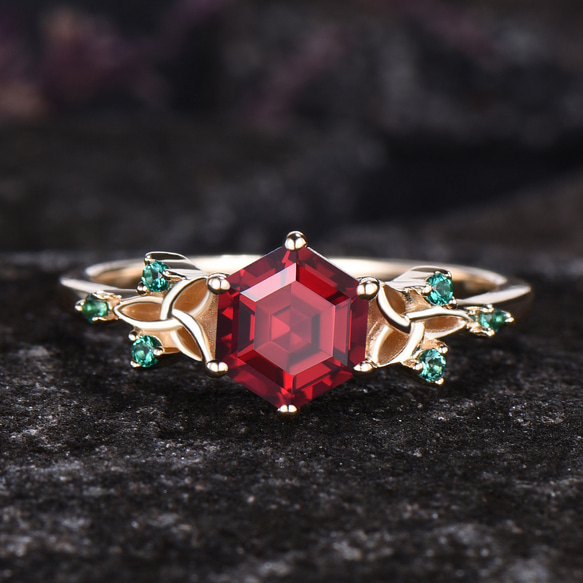 ユニークな 7 月の誕生石 ルビー リング 5 月の誕生石 エメラルド