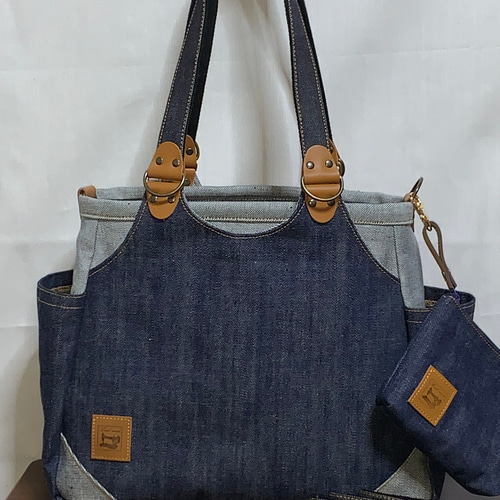 ☆ハンドメイド♪ ＊Mサイズ☆岡山デニム4way♪あおりバッグ☆ポーチ付き ☆ハンドメイド♪ ＊岡山デニム4way♪あおりバッグ ＊便利小物