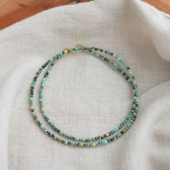 ✦再販まつり2026【14kgf】極小2㎜　細い　天然石アフリカンターコイズのネックレス　お守りアクセサリー（JS８） 4枚目の画像