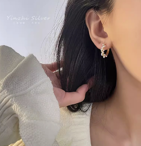 銀の耳環の女性の耳環2023新型真珠の耳留めの小さい衆のデザイン感の高級なピアスの耳飾り 2枚目の画像