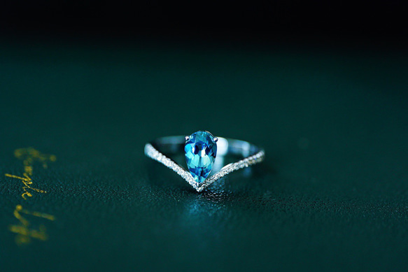 サンタマリア」K18ホワイトゴールド 天然アクアマリン 天然