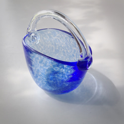 海色ガラスのバッグ形の器　glass  bag 1枚目の画像