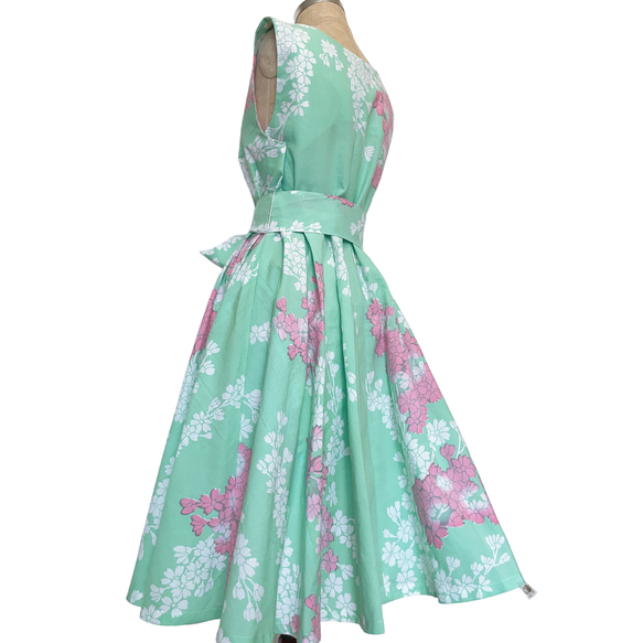 花柄カワイイ ” 浴衣ワンピース ” 膝丈 着物リメイク ワンピース ゆかた 衣装 和柄 ミントグリー 7枚目の画像