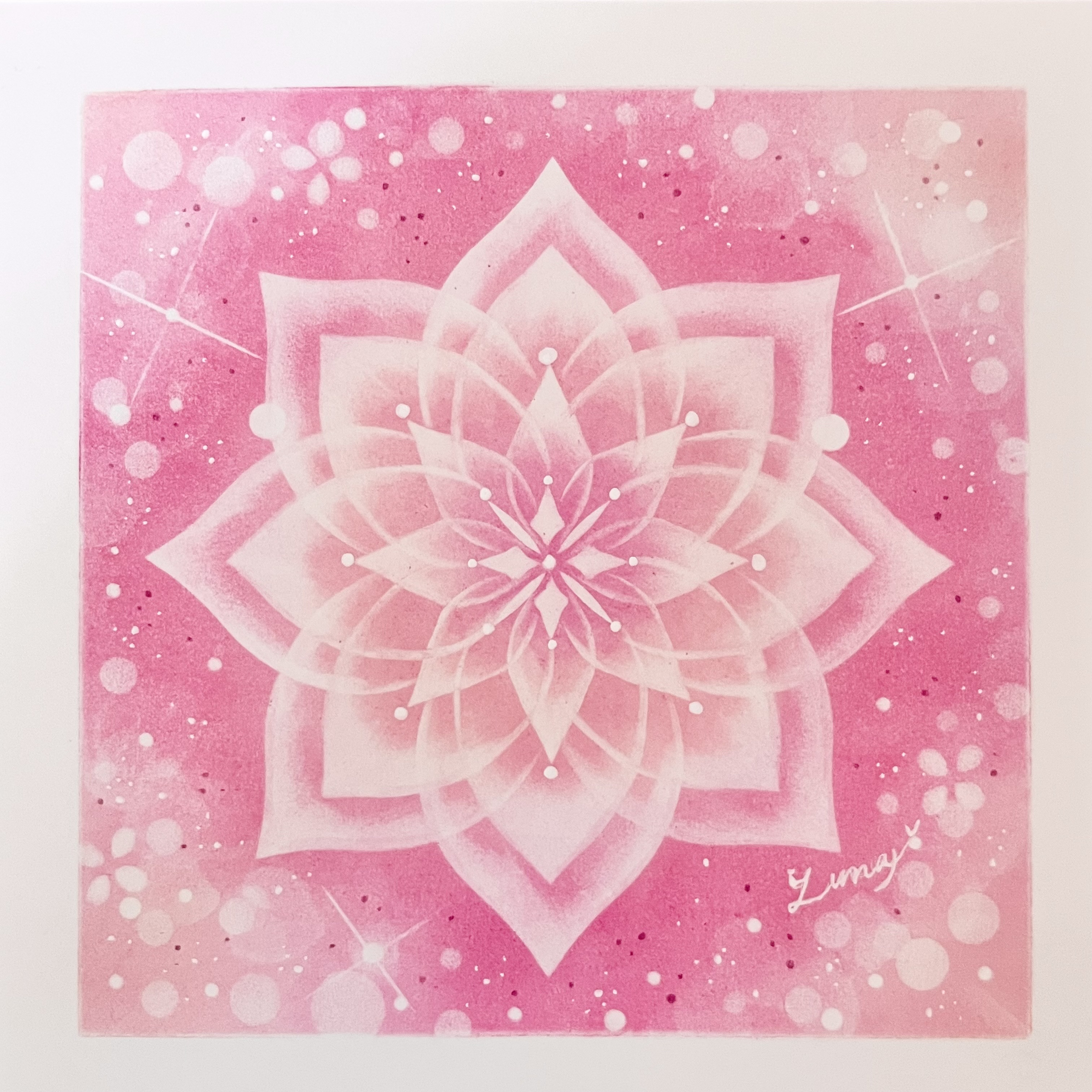 №657 ラビアンローズ(紫色の薔薇)　天然シーグラスアート　ヒーリングアート花 Charming Bouquet』レスリー・セイヤー | 絵画・アート販売の
