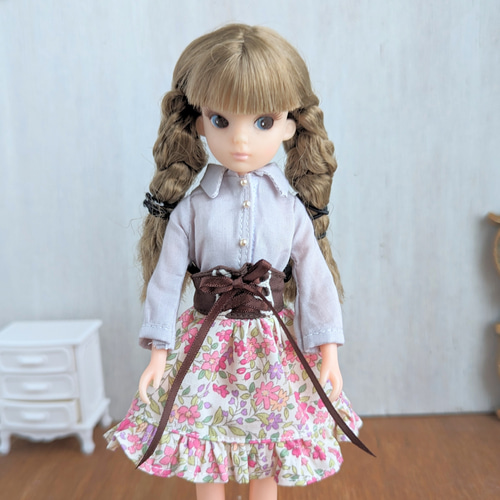 940【復刻版初代リカちゃん】ピンクの花柄編み上げレースのスカート 