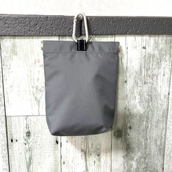 ナイロンオックス生地の消臭マナーポーチ　口大きめ　グレイ 3枚目の画像