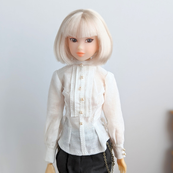 942【momokoDOLLシャツ】白のピンタックブラウス※1/6ドール服 5枚目の画像