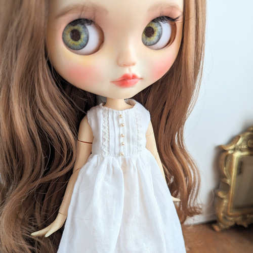 943※ブライスアウトフィット※ガーゼのノースリーブピンタック