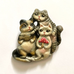 立体ブローチ(3匹の猫②) 1枚目の画像