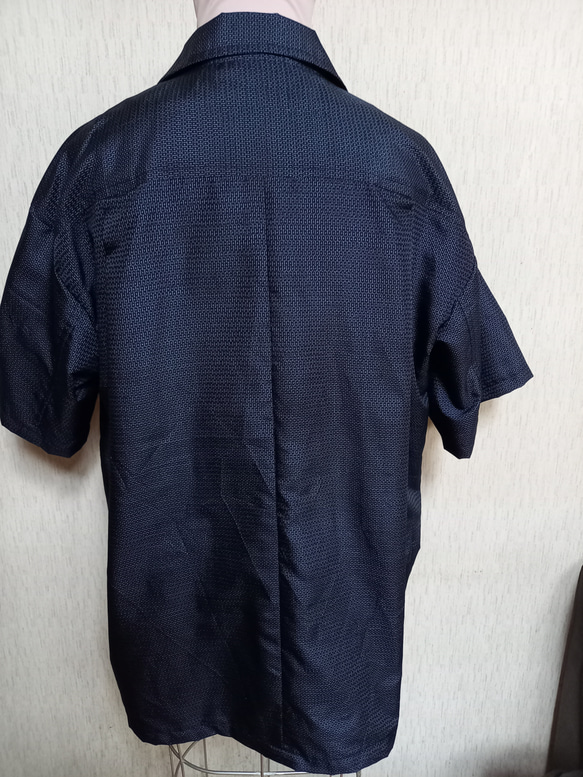 着物リメイク　ユニセックス　アロハシャツ　開襟シャツ　紬　村山大島紬　一点もの 5枚目の画像