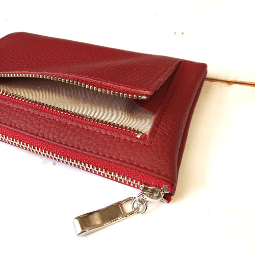 SALE❣️ 憧れのイタリアラムレザー❣️かわいクールにキマる マスト 赤レザー スリムで軽いミニ財布(ディープレッド)高級イタリアンレザー