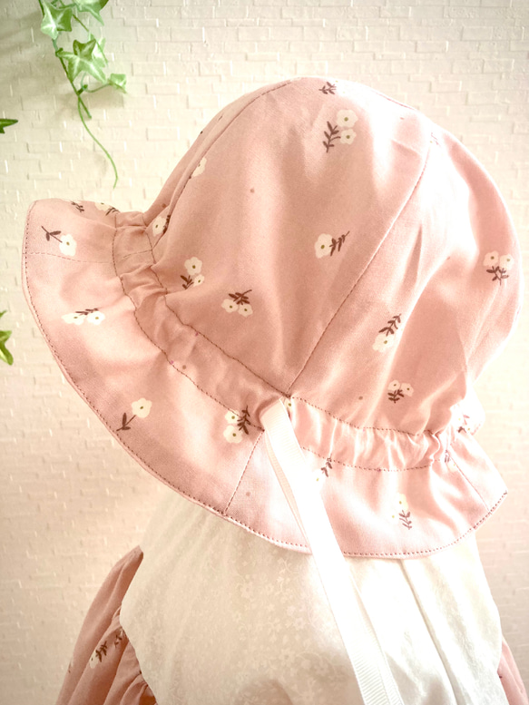 ベビーちゃんセットアップギャザー五分袖ブラウス&チューリップ帽子白い小花くすみピンク系 5枚目の画像