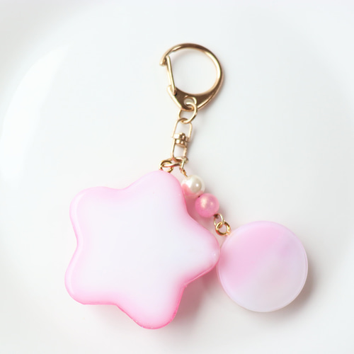もかママ(*´꒳`*) シャカシャカキーホルダー　ハンドメイド 可愛いシャカシャカキーホルダー作り方 | TikTok