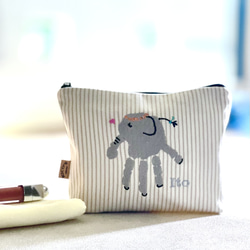 ＊Furara様＊トート　ポーチ　オーダーハンドメイド オーダーメイド】手形アート象さんのストライプポーチ 雑貨・その他