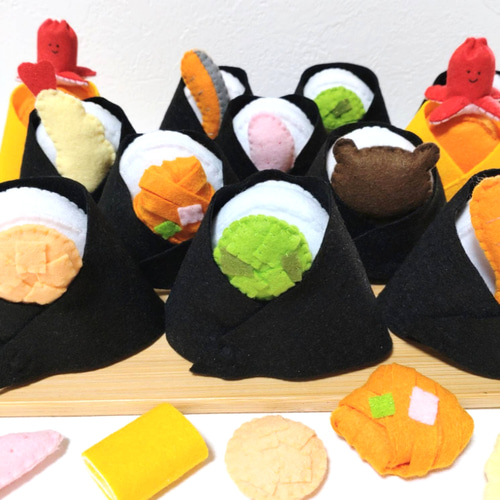 具が外せる❁*.フェルトのおにぎり | minimofuu toy