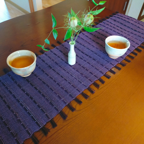 ☆秋にお似合い☆【草木染】 麻のテーブルセンター ログウッド染め