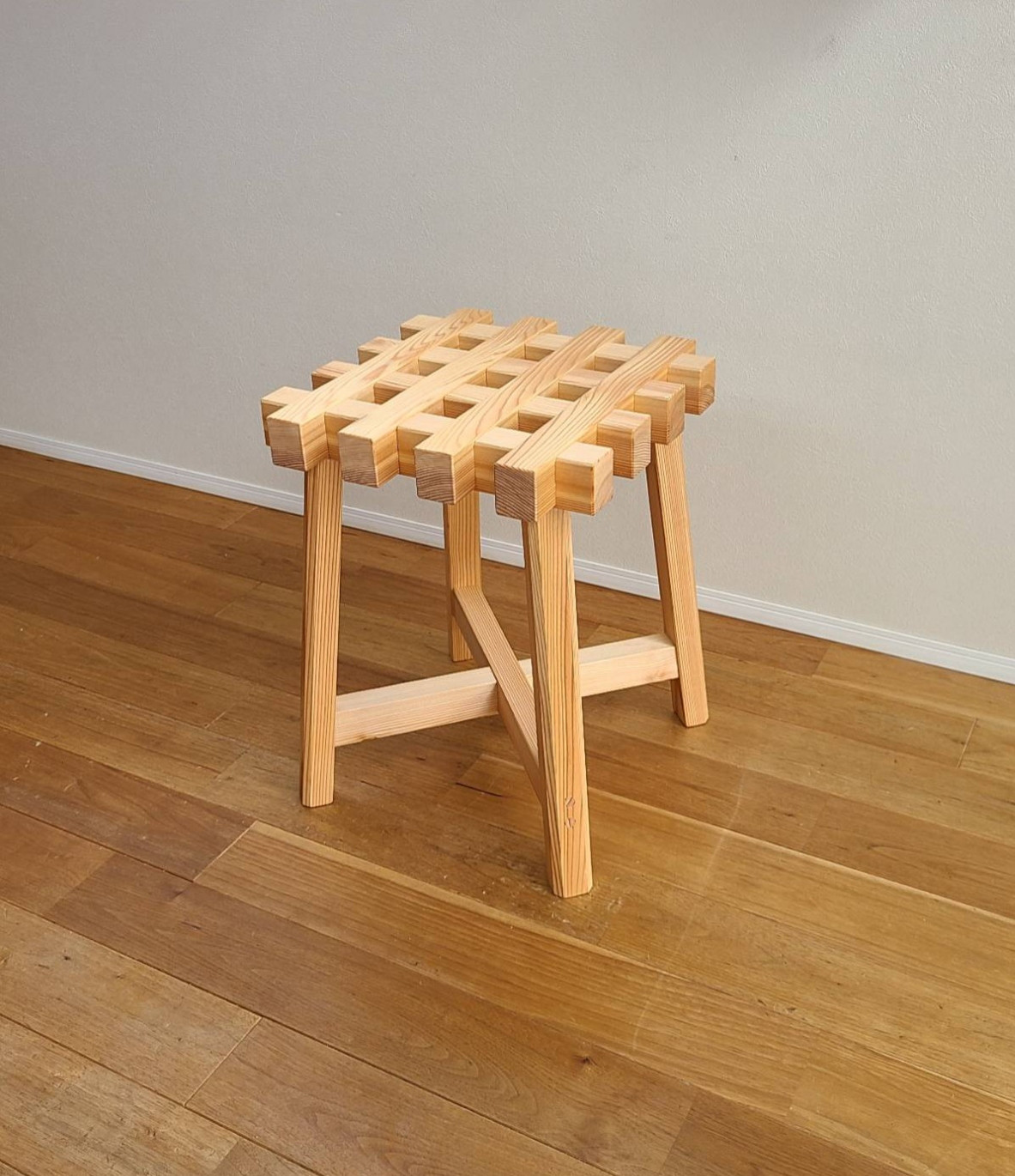 木製杉カウンタースツール（ハンドメイド）