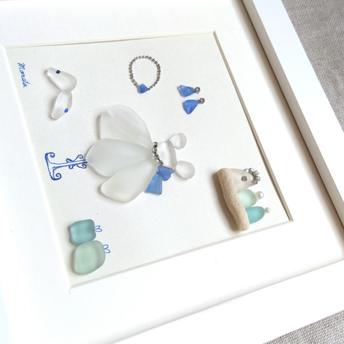 シーグラスアート〈ロイヤルブルーリボンのドレス〉 その他アート