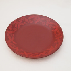 骨董漆器　赤平皿に絵付け　実のある植物 2枚目の画像