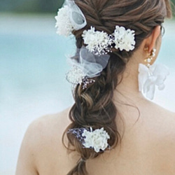 〜純白の花嫁　髪飾り〜ウェディング ブライダル 結婚式 着物 和装　洋風　ヘアアクセサリー 2枚目の画像
