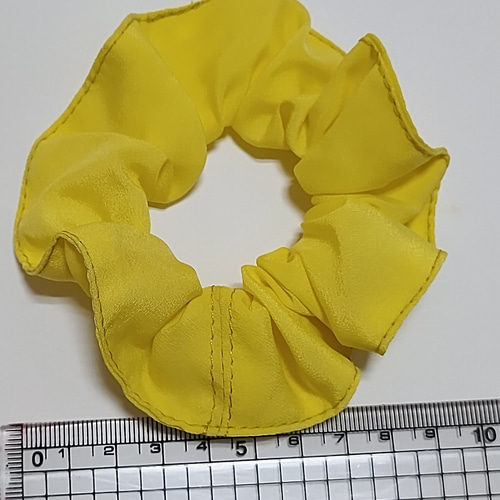 ハンドメイド シュシュ 細めタイプ ふんわり イエロー 2枚セット 