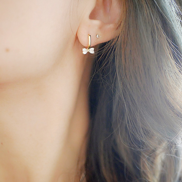 シルバー リボンのフープピアス ピアス（フープ） RALULU.SHU 通販  