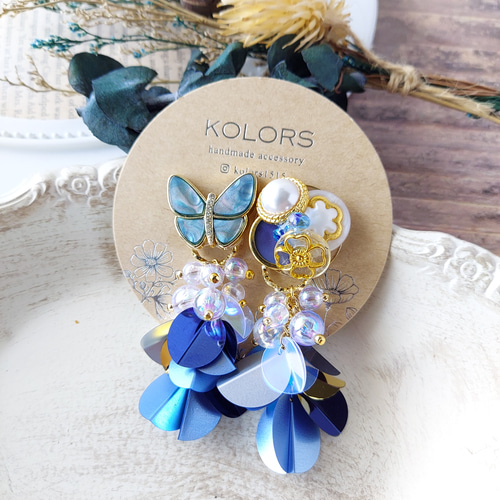 ブルーのスパンコールイヤリング 【公式通販】