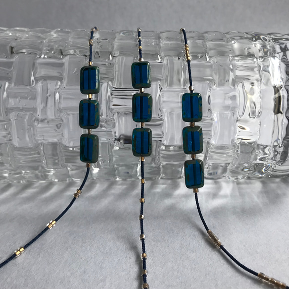 青いチェコガラスのネックレス『アジュール』カスタマイズできる 14枚目の画像
