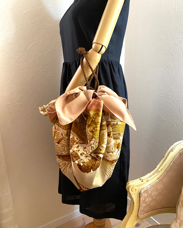 vintage scarf draw string balloon bag スカーフリメイク 巾着バッグ