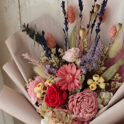 再販2 エレーヌ　プリザーブドフラワーとドライフラワーの花束（L)サイズ　韓国風ラッピングで華やかに。贈り物に 6枚目の画像