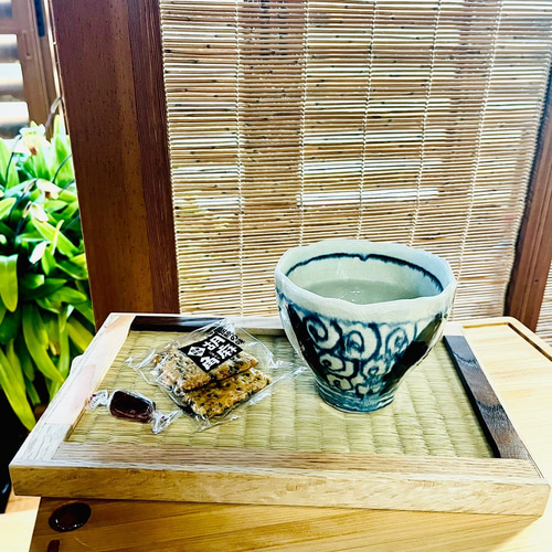 井草の畳を張った和カフェトレイ♫無垢材の縁張り ランチプレート マ木