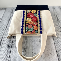 夏の花火のような花モチーフインド刺繍トートバッグ 15枚目の画像