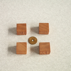 ●屋久杉　木製　キューブ　マグネット　4個セット　磁石　K131 2枚目の画像