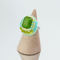 健談戒指 171 一種尺寸適合大多數串珠刺繡戒指綠色鮮豔超大戒指 第5張的照片