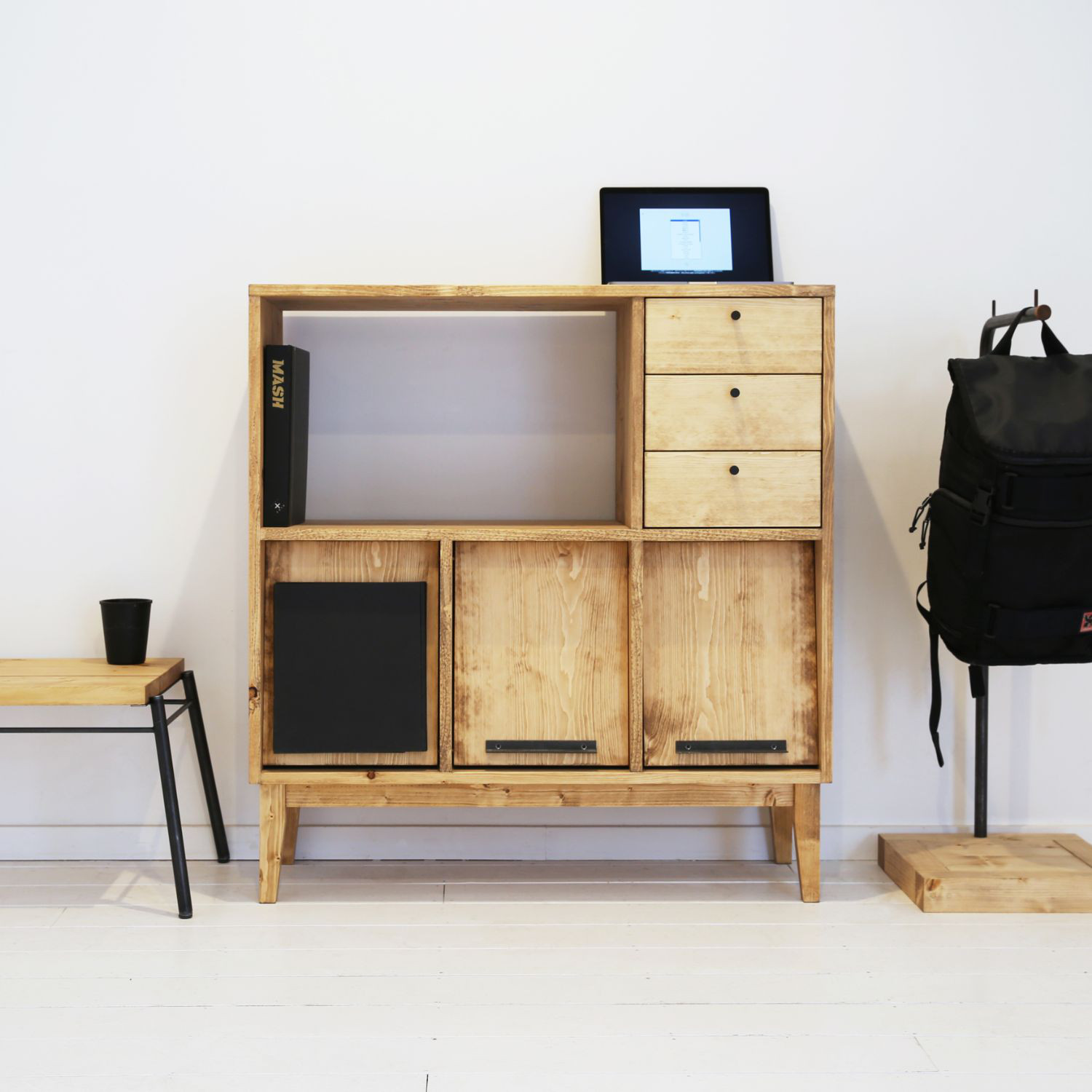 [送料無料] 無垢 マガジンラック ランドセルラック カップボード キャビネット w94 [受注製作] S-08