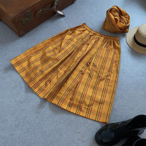 大島紬格子柄　着物リメイクレトロかわいい膝下丈スカート&ストールのセット　黄色(チェック　マドラスチェック) 9枚目の画像