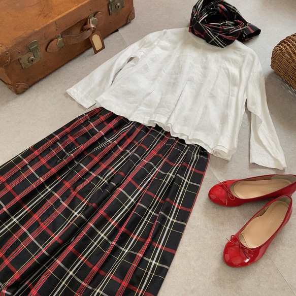 大島紬格子柄　着物リメイクレトロかわいいスカート&ストールのセット　黒　(チェック　マドラスチェック) 2枚目の画像