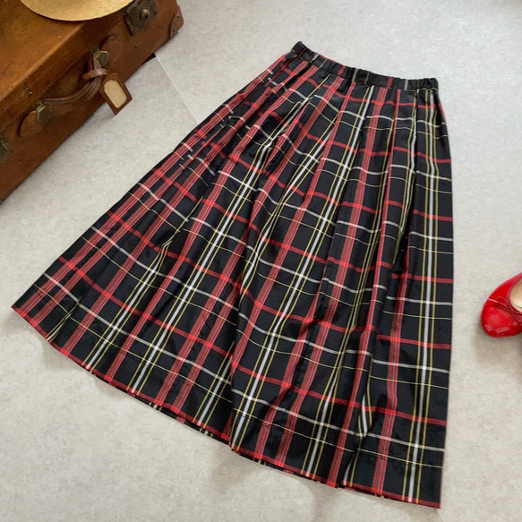 大島紬格子柄　着物リメイクレトロかわいいスカート&ストールのセット　黒　(チェック　マドラスチェック) 4枚目の画像