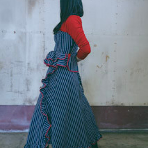 縁フリルスカート-紺ストライプ×赤縁- フレアスカート アンムム 通販