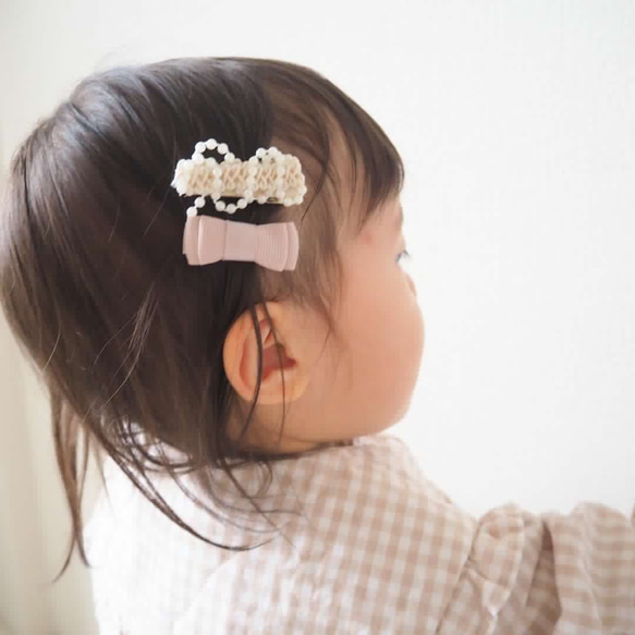 ベビー　ヘアクリップ　3点セット　リボン　パール　キッズ　出産祝い　ピンク　アイボリー　ブラウン　結婚式 2枚目の画像