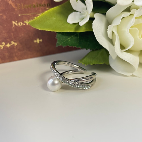 新作】クロスパール 2way イヤーカフ ＋ リング swarovski