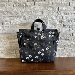 4 way バックパック - Dainty Florals Onyx 5枚目の画像