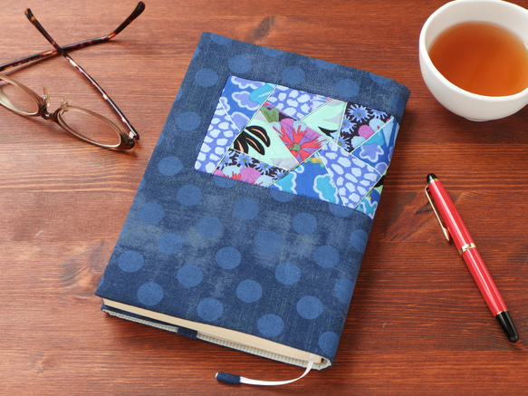 ブックカバー（A5判） ～青の森～ 4枚目の画像