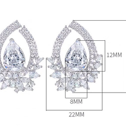 ドロップ マーキス  高炭素ダイヤモンド キラキラ ゴージャス ピアス ホワイト 白 フレーム きれいめ ラグジュアリー 6枚目の画像