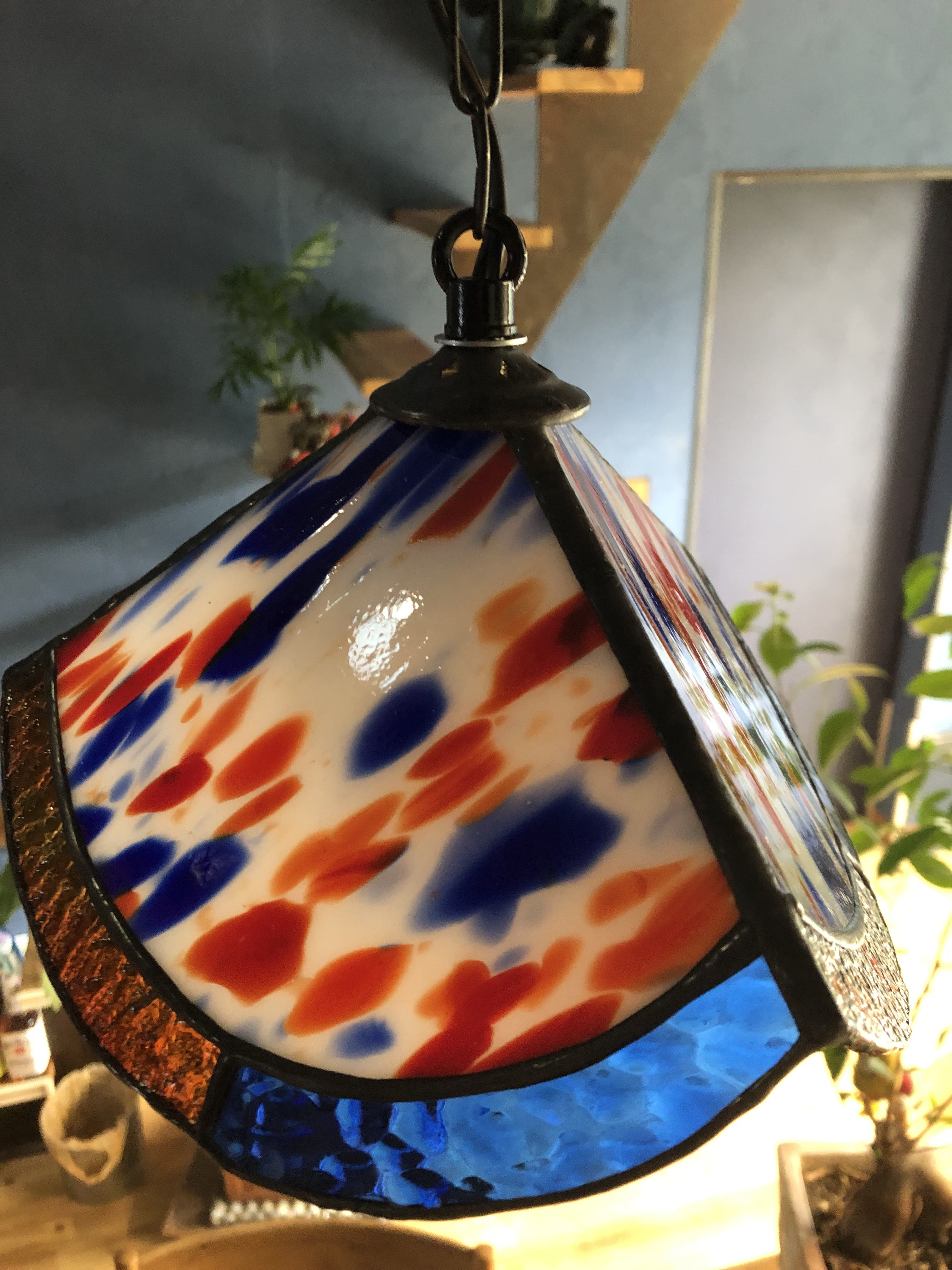 ☆ステンドグラス☆三角形のペンダントライト[マーブル]