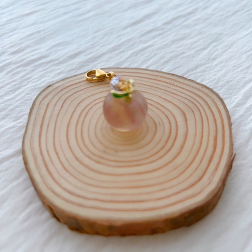charm〗りんご フローライト ストラップ チャーム リンゴモチーフ