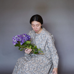 [訂做] 傳統阿米甚連衣裙 ◇亞麻混棉 *水彩花卉圖案（米色）* 第6張的照片