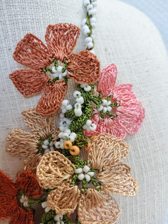 お花のチョーカー　oya刺繍　哀愁のシンフォニー　チョーカー87 4枚目の画像